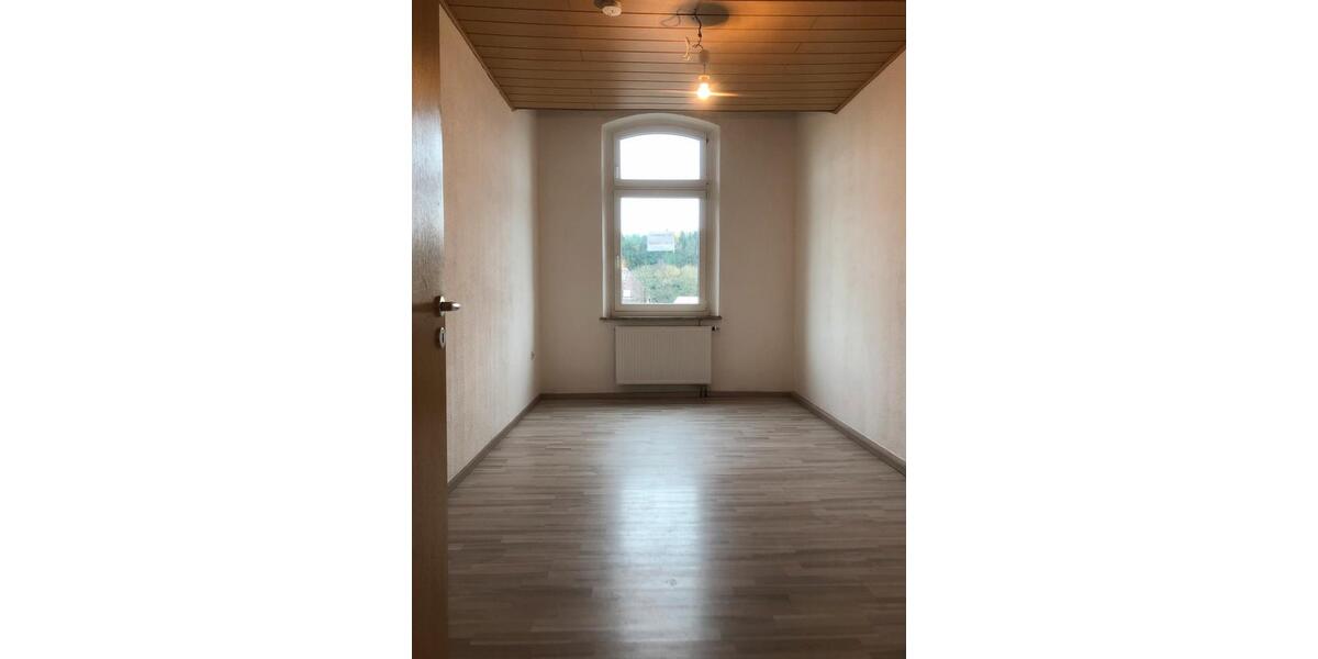 Etagenwohnung Kronach - 4 Zimmer, 112 m&sup2;, 750&euro; | Angebot:26413635