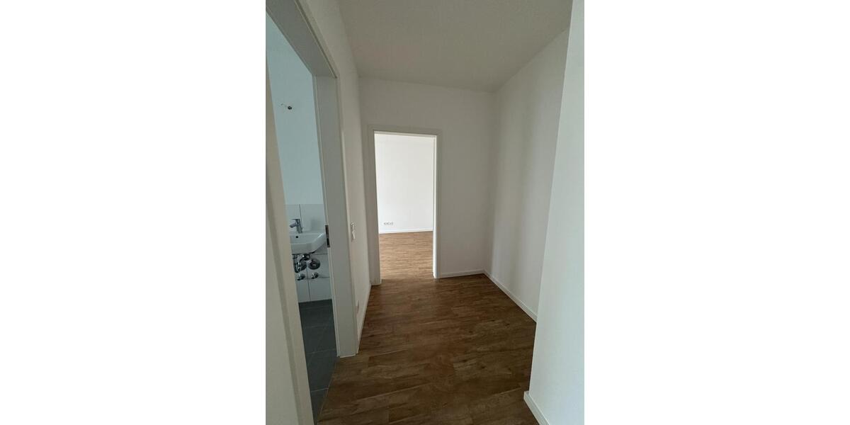 Etagenwohnung Erkner - 2 Zimmer, 72 m&sup2;, 1.100&euro; | Angebot:24803151