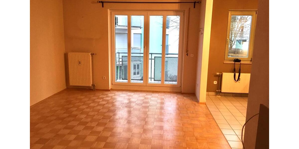 59qm Wohnung, Saal a.d.Donau, Küche Tiefgarage Bad mit Wanne 2 zimmer