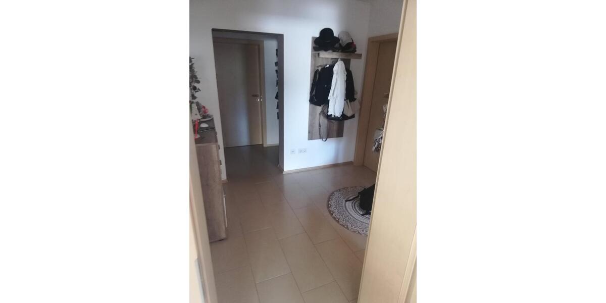 Einfamilienhaus Kreuzwertheim - 5 Zimmer, 120 m&sup2;, 700&euro; | Angebot:26035920