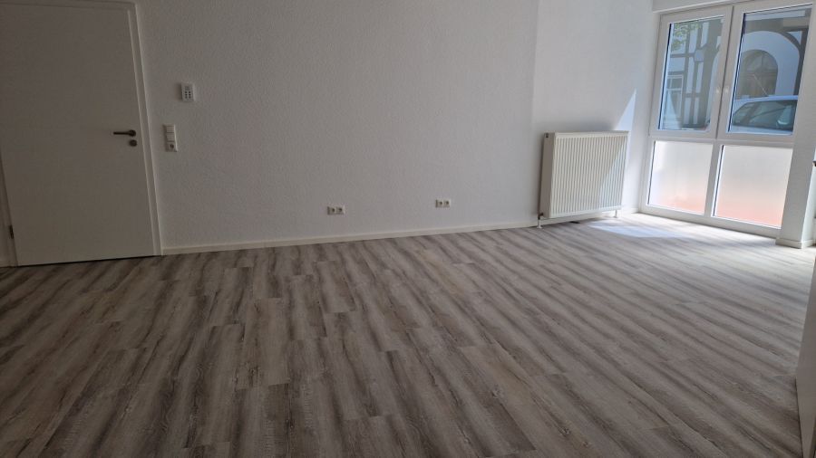 Stufenlos, lichtdurchflutet u. sichtgeschützt, Einbauküche, Glasfaser, PKW - Plätze, Erstbezug in Hessisch Oldendorf 2 zimmer