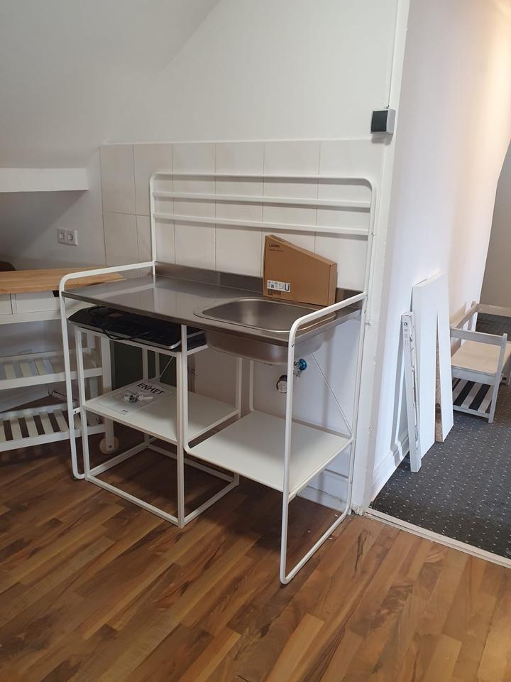 4 Zimmer Küche und Bad zu sofort frei
