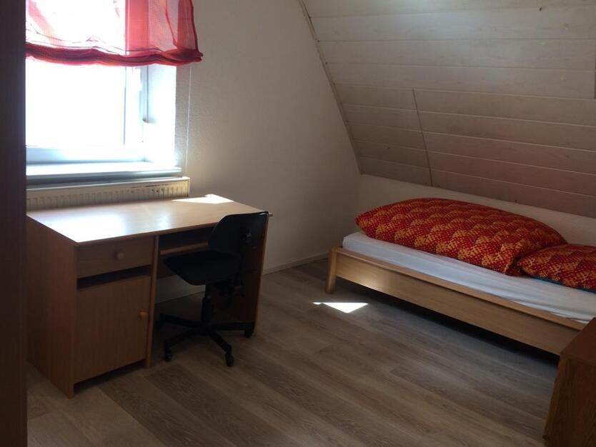 Vermiete ab sofort ein Zimmer in der 3erWG