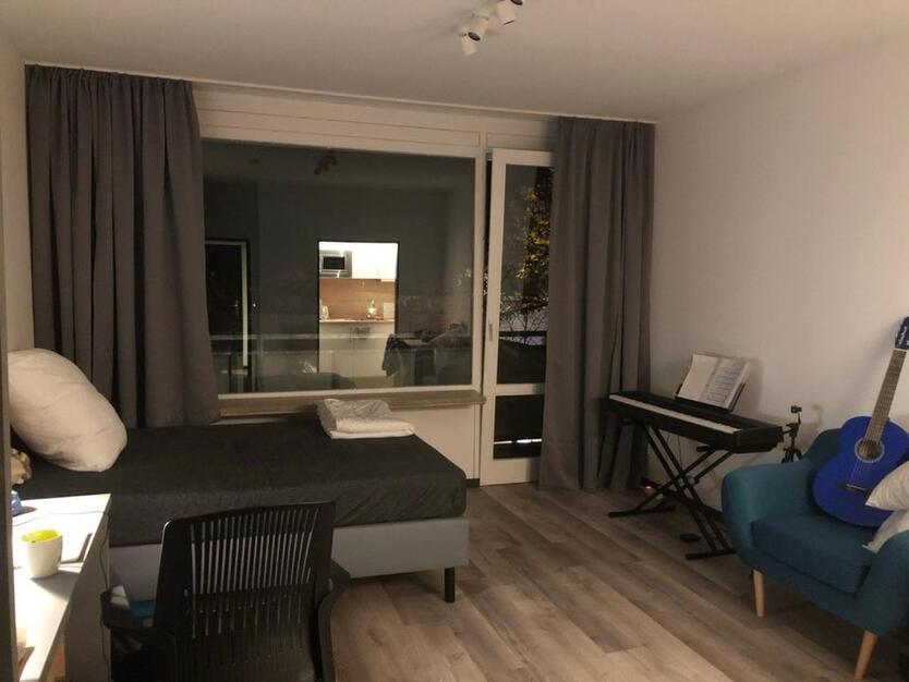 Möblierte Wohnung für August (Untervermietung)