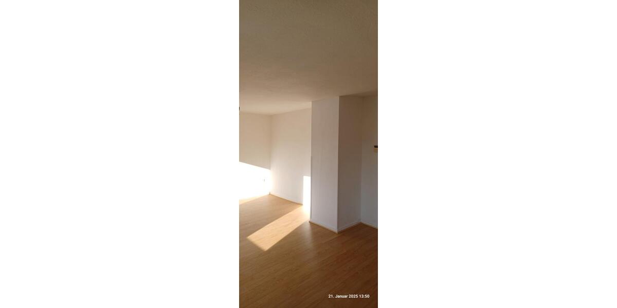 Dachgeschoßwohnung Delligsen - 5 Zimmer, 135 m&sup2;, 650&euro; | Angebot:26059378