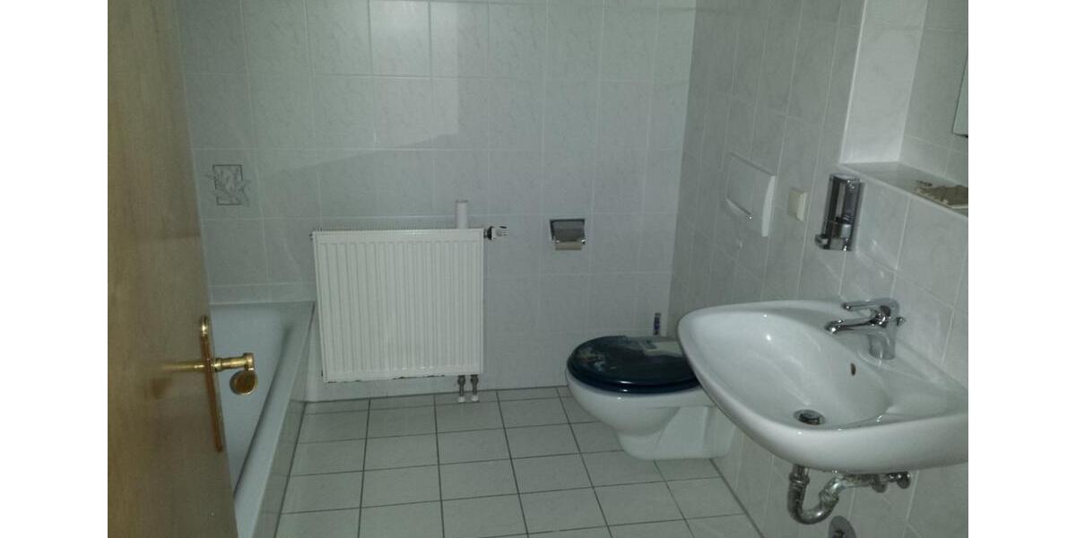 Etagenwohnung Schkopau - 2 Zimmer, 61 m&sup2;, 423&euro; | Angebot:24801421