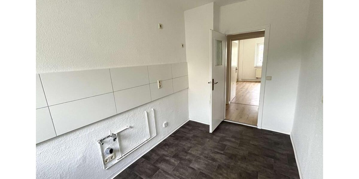 Erdgeschoßwohnung Hainichen - 3 Zimmer, 57 m&sup2;, 300&euro; | Angebot:24616191
