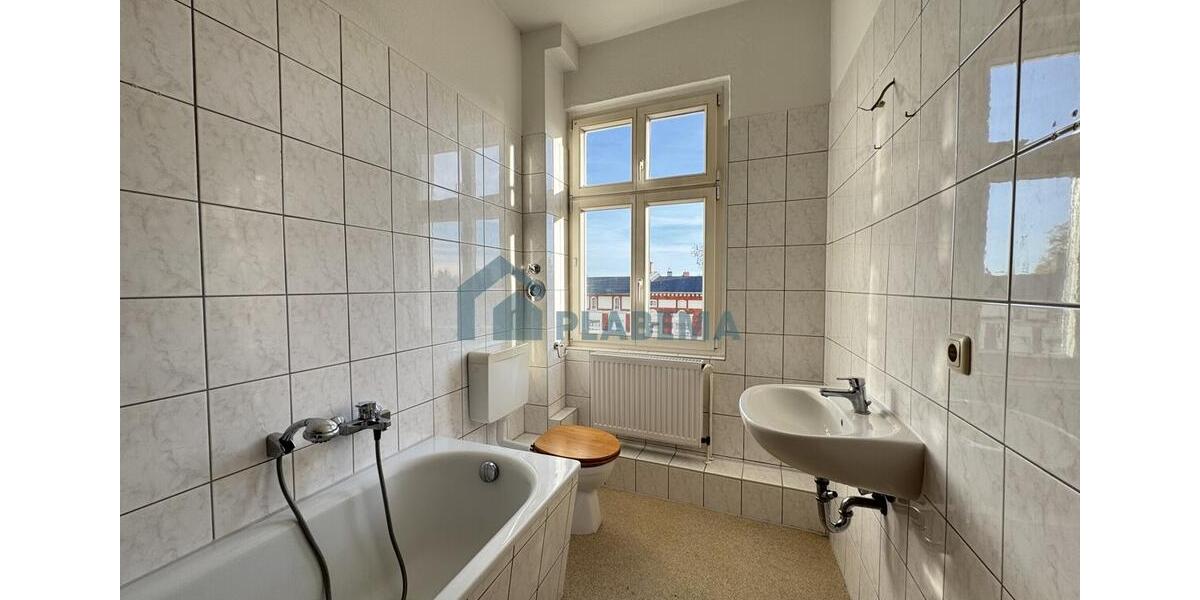 Dachgeschoßwohnung Parchim - 3 Zimmer, 75 m&sup2;, 760&euro; | Angebot:23526895