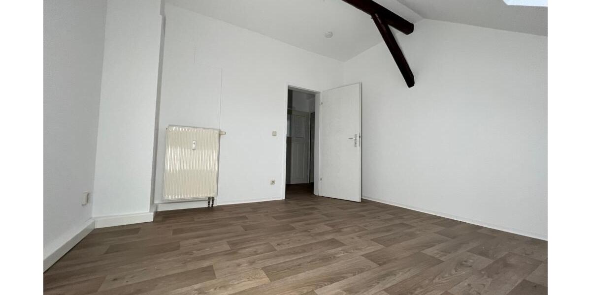 Gemütliche 3 Raum DG Wohnung mit Garten am Haus - unterhalb der Osterburg! - Dachgeschoßwohnung Weida Liebsdorf | Angebot:26146312