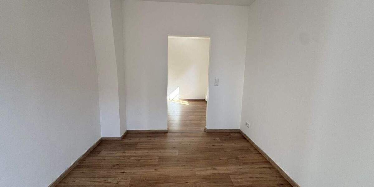 Etagenwohnung Zirndorf - 3 Zimmer, 75 m&sup2;, 890&euro; | Angebot:25895942