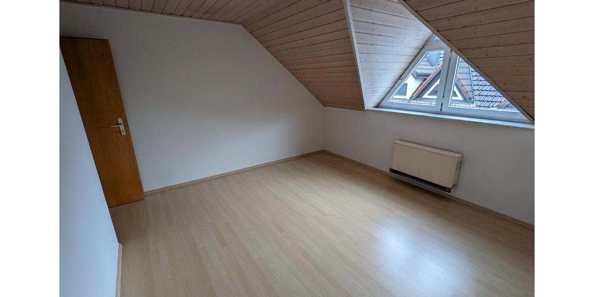 Dachgeschoßwohnung Bopfingen - 3.5 Zimmer, 79 m&sup2;, 570&euro; | Angebot:25792722