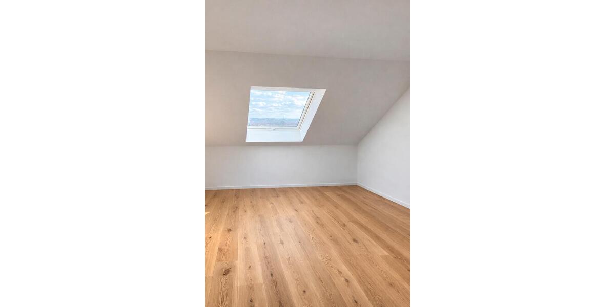 Dachgeschoßwohnung Wuppertal Eckbusch - 3 Zimmer, 90 m&sup2;, 1.190&euro; | Angebot:26040986