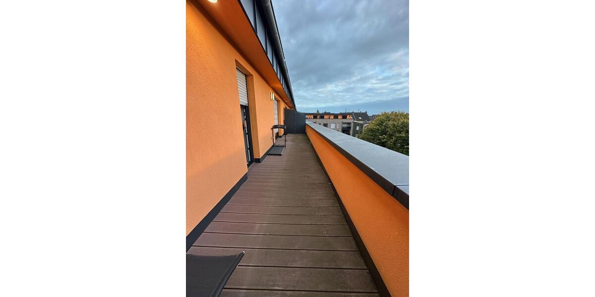 Terrassenwohnung Krefeld - 4 Zimmer, 132 m&sup2;, 1.500&euro; | Angebot:24941232