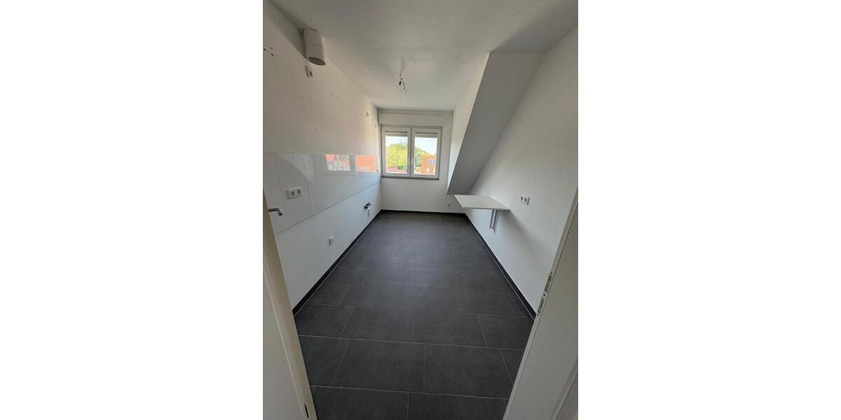 Dachgeschoßwohnung Hamm Daberg - 3.5 Zimmer, 75 m&sup2;, 750&euro; | Angebot:26683017