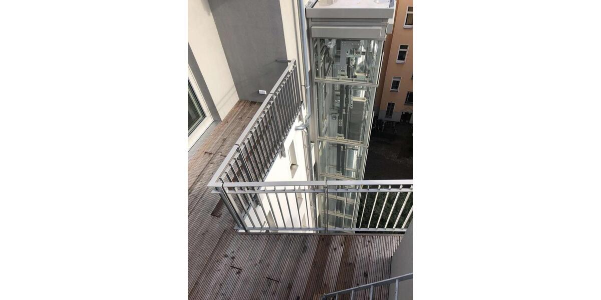 Dachgeschoßwohnung Berlin Pankow - 4 Zimmer, 154 m&sup2;, 3.542&euro; | Angebot:26002266