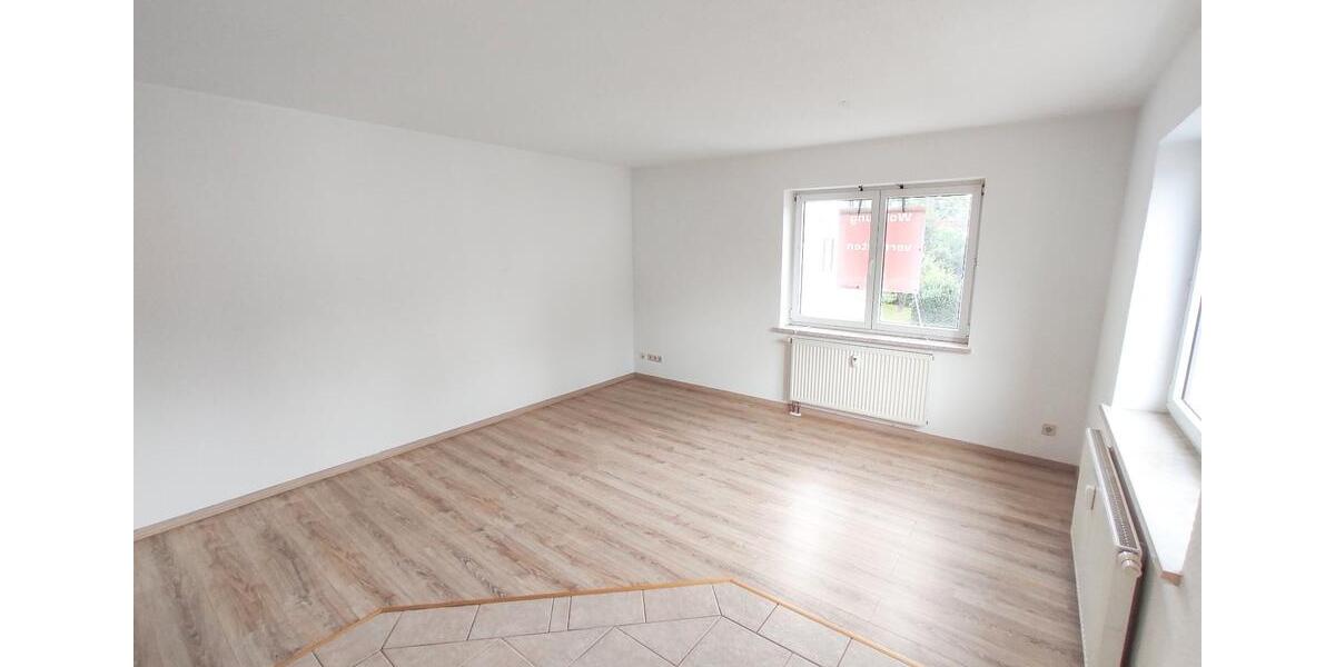 Etagenwohnung Hohenstein-Ernstthal Ernstthal - 2 Zimmer, 52 m&sup2;, 280&euro; | Angebot:26226448
