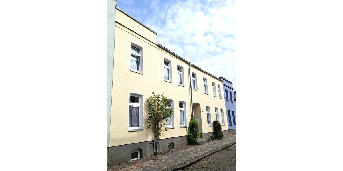 Etagenwohnung Güstrow - 2 Zimmer, 51 m&sup2;, 320&euro; | Angebot:25234038