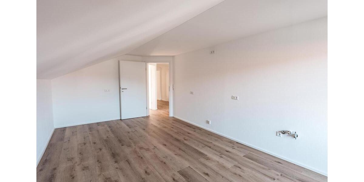 Dachgeschoßwohnung Nesselwang - 3 Zimmer, 96 m&sup2;, 1.010&euro; | Angebot:25614554