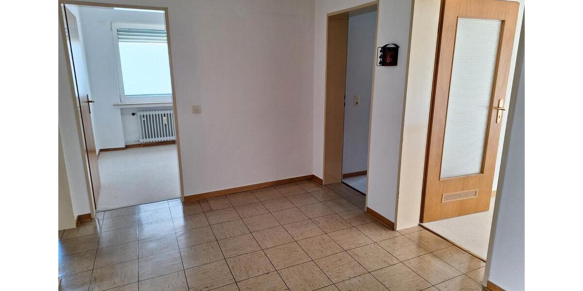 Etagenwohnung Arnsberg - 3 Zimmer, 85 m&sup2;, 750&euro; | Angebot:26623834