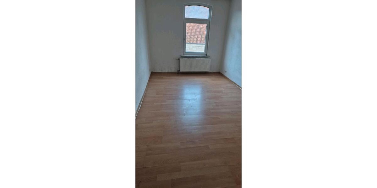 Etagenwohnung Hameln Kernstadt - 6 Zimmer, 130 m&sup2;, 1.500&euro; | Angebot:25175460
