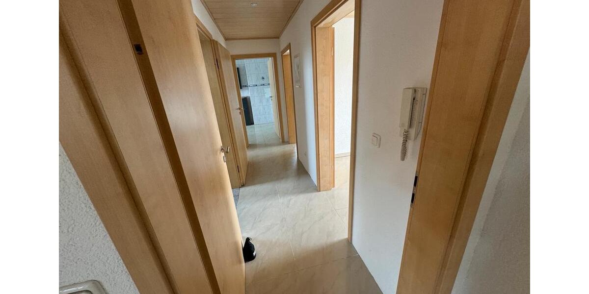Etagenwohnung Rüsselsheim am Main - 3 Zimmer, 97 m&sup2;, 1.690&euro; | Angebot:26661979