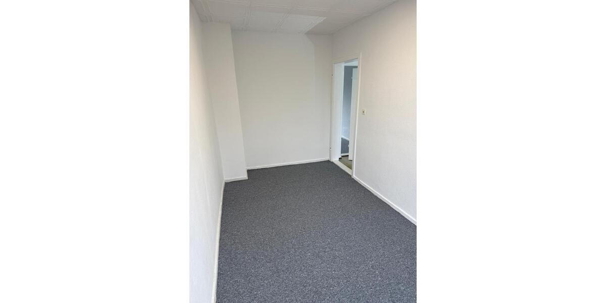 Etagenwohnung Plattenburg - 3 Zimmer, 70 m&sup2;, 600&euro; | Angebot:26449164