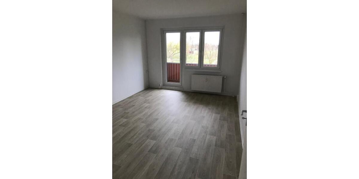 Etagenwohnung Angermünde - 3 Zimmer, 61 m&sup2;, 375&euro; | Angebot:26393790
