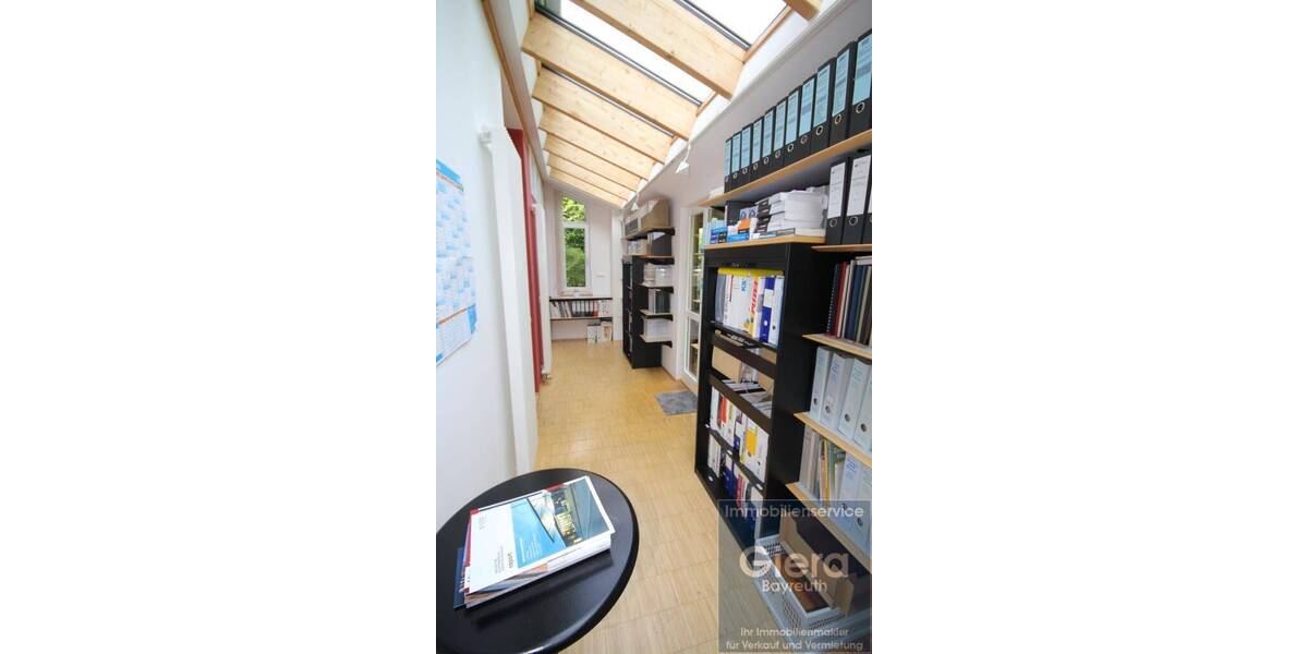 Gewerbeobjekt Warmensteinach - 5 Zimmer, 135 m&sup2;, 945&euro; | Angebot:24024973