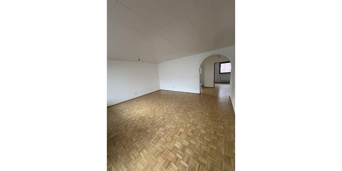 Etagenwohnung Gladbeck Mitte - 3 Zimmer, 94 m&sup2;, 900&euro; | Angebot:26117619