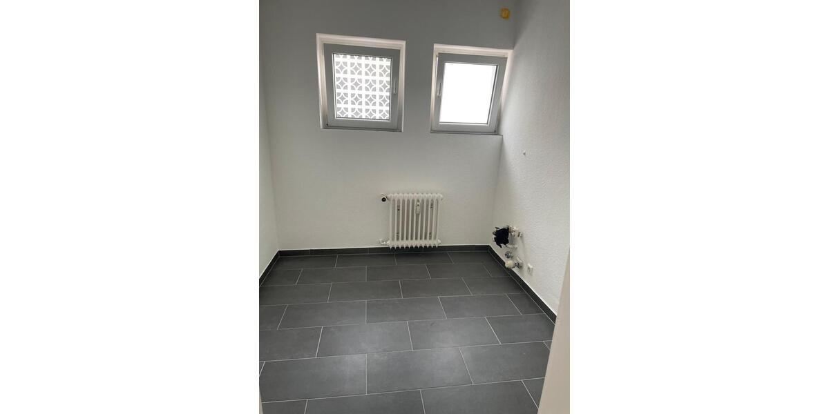 Etagenwohnung Hanau Groß-Steinheim - 2 Zimmer, 60 m&sup2;, 650&euro; | Angebot:24893202