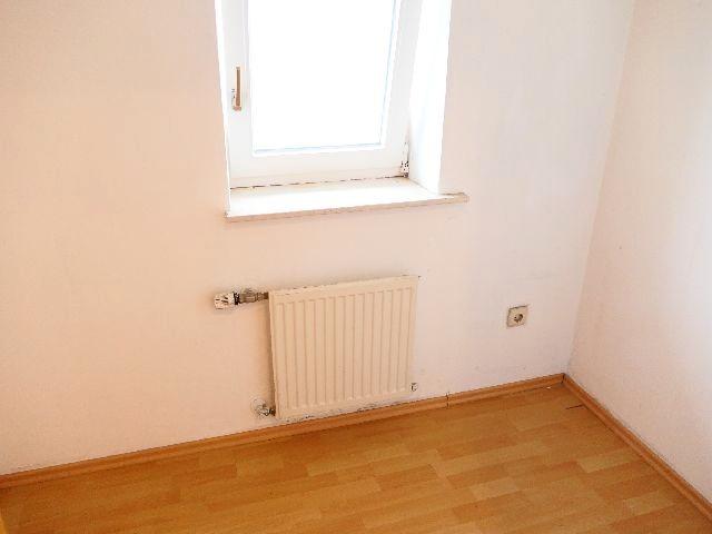 Etagenwohnung Lügde - 4 Zimmer, 95 m&sup2;, 415&euro; | Angebot:22714286