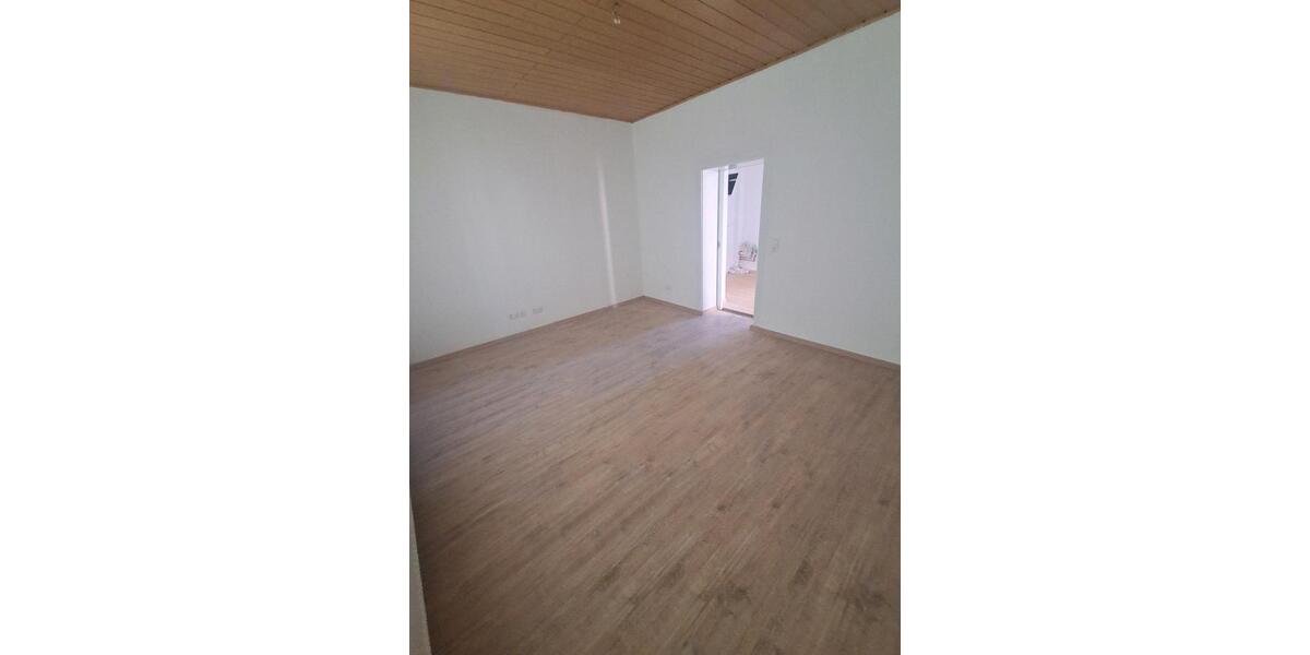 Erdgeschoßwohnung Lugau/Erzgebirge Erzgebirge - 2 Zimmer, 55 m&sup2;, 550&euro; | Angebot:26493833