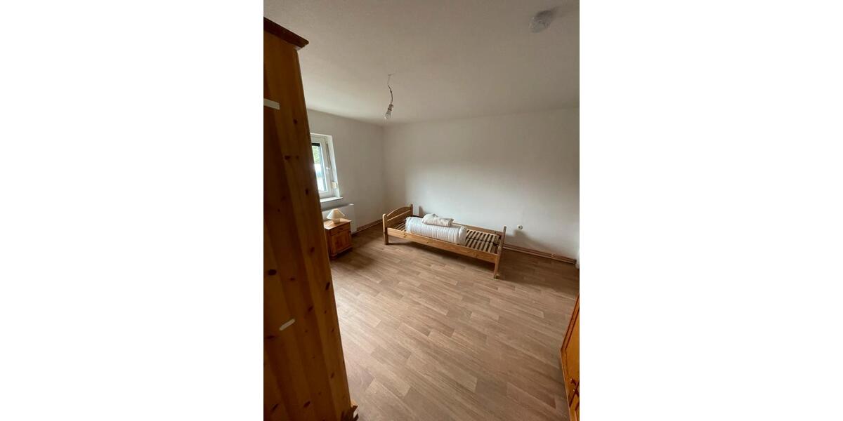 Wohnen auf Zeit Osterrönfeld - 4 Zimmer, 120 m&sup2;, 400&euro; | Angebot:26241646