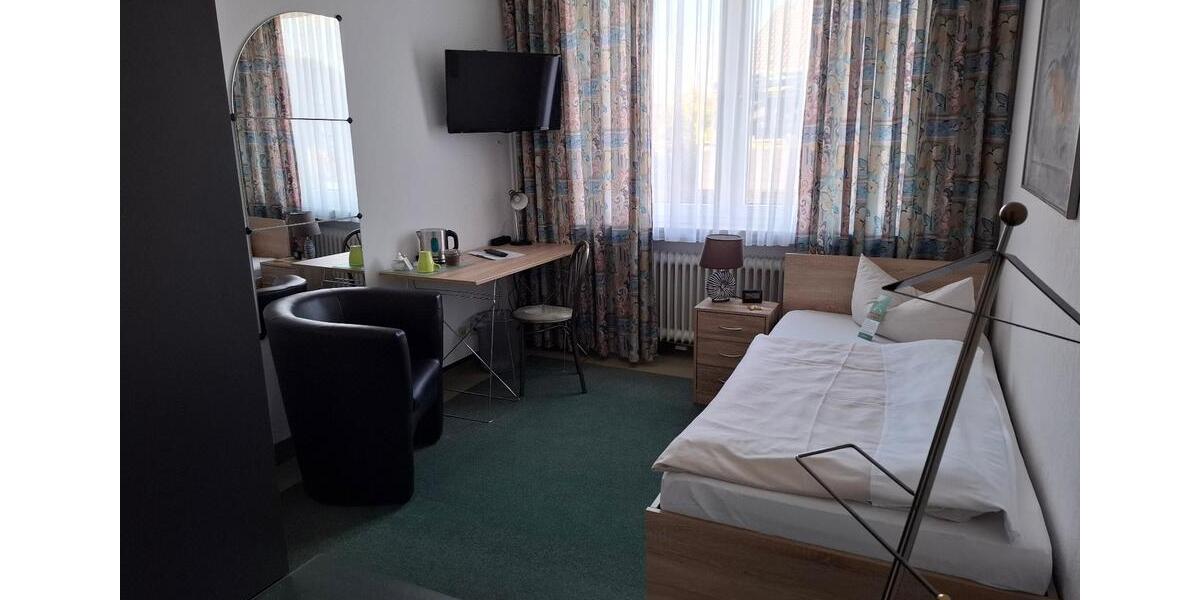 Etagenwohnung Halle - 1 Zimmer, 19 m&sup2;, 580&euro; | Angebot:25882228