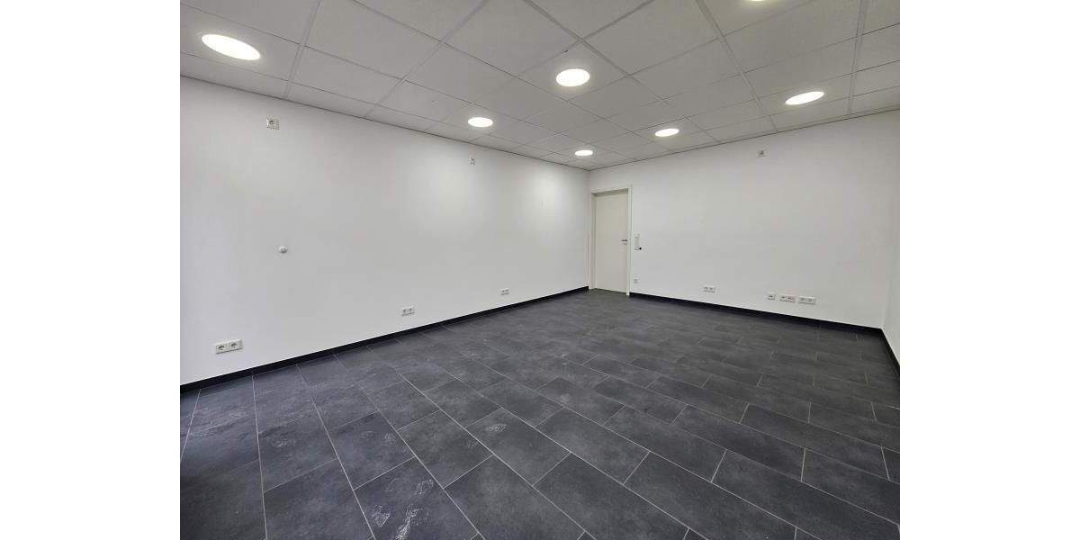 Gewerbeobjekt Röthenbach - 2 Zimmer, 41 m&sup2;, 500&euro; | Angebot:24780105