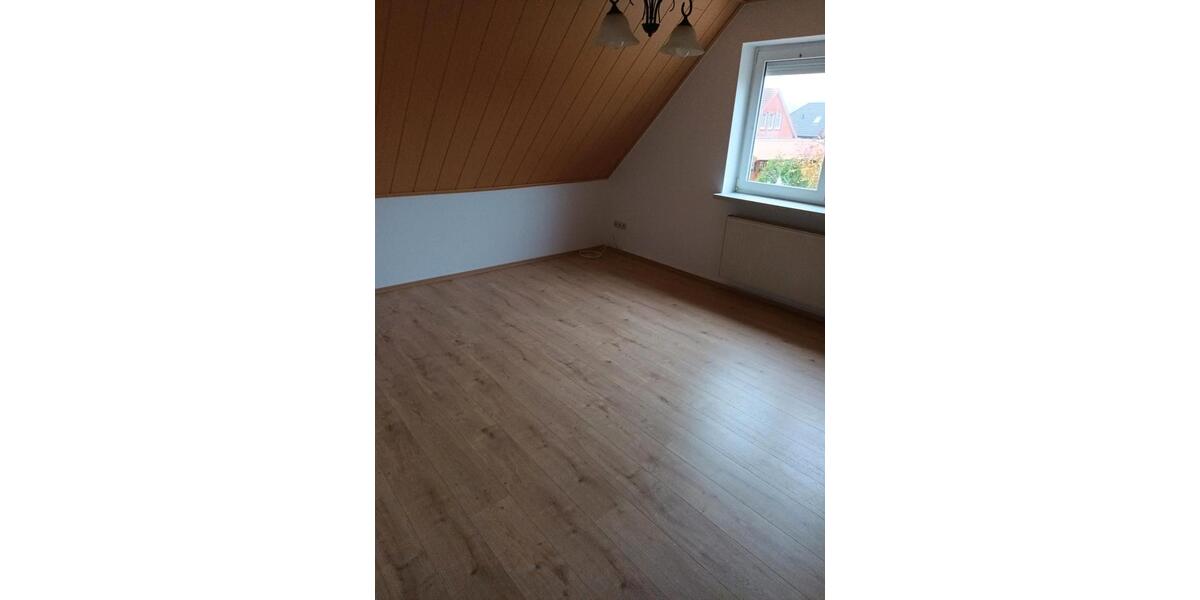 Etagenwohnung Upgant-Schott Schott - 3 Zimmer, 80 m&sup2;, 595&euro; | Angebot:24838988