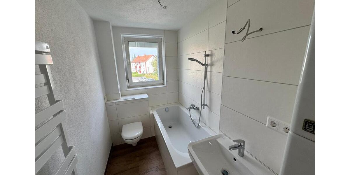 Etagenwohnung Görlitz Biesnitz - 3 Zimmer, 68 m&sup2;, 410&euro; | Angebot:26490346