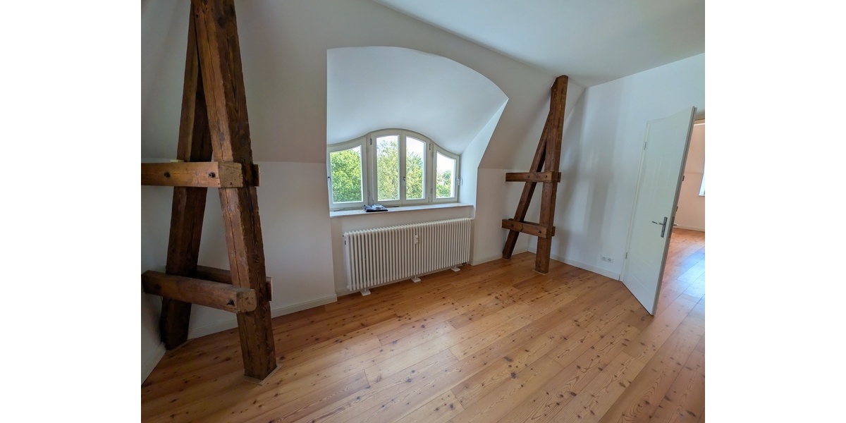 33 m-Dachgeschoss (2 Zimmer) in herzlicher Berufstätigen-WG - Zimmer Magdeburg Altstadt | Angebot:27055772