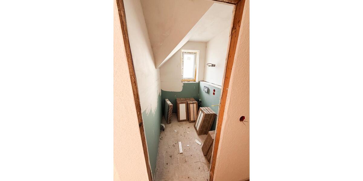 Etagenwohnung Olpe - 5 Zimmer, 150 m&sup2;, 1.500&euro; | Angebot:24769500