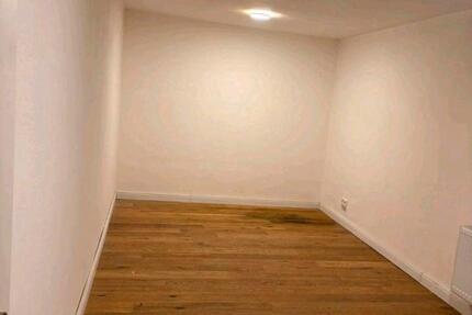 Wohnung Essen Stadtbezirk VII - 4 Zimmer, 22 m&sup2;, 400&euro; | Angebot:25208270