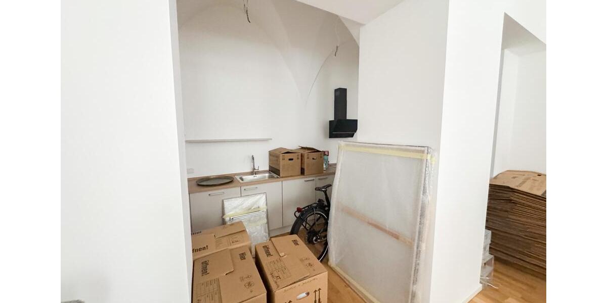 Elegantes Wohnen im historischen Kloster - Stilvolle 2 Zimmerwohnung mit Terrasse! 2 zimmer