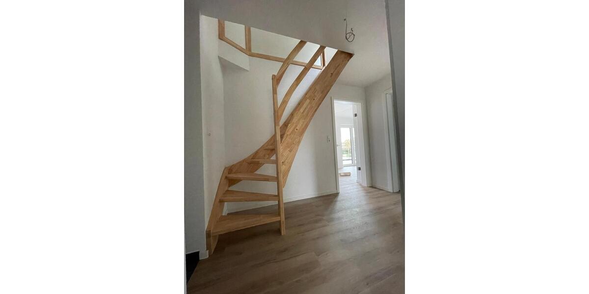 Maisonettenwohnung Nordenham - 4 Zimmer, 105 m&sup2;, 1.303&euro; | Angebot:26567103