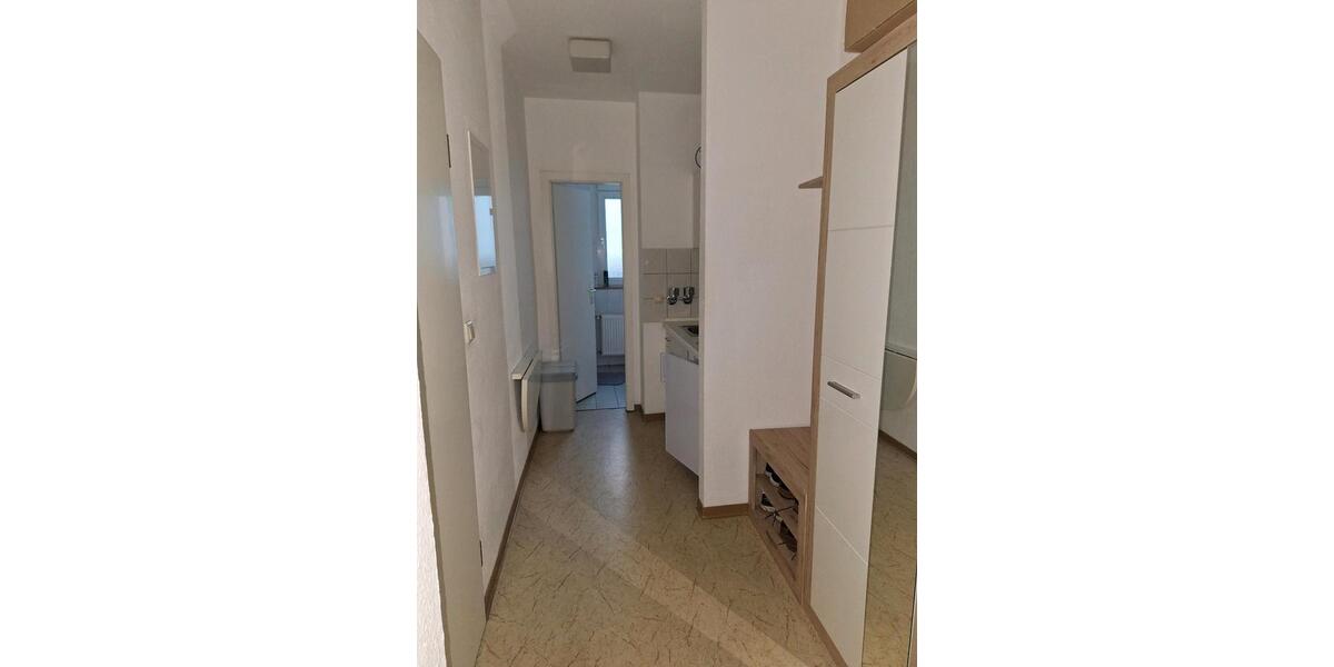 Etagenwohnung Erfurt - 1 Zimmer, 28 m&sup2;, 490&euro; | Angebot:24561180