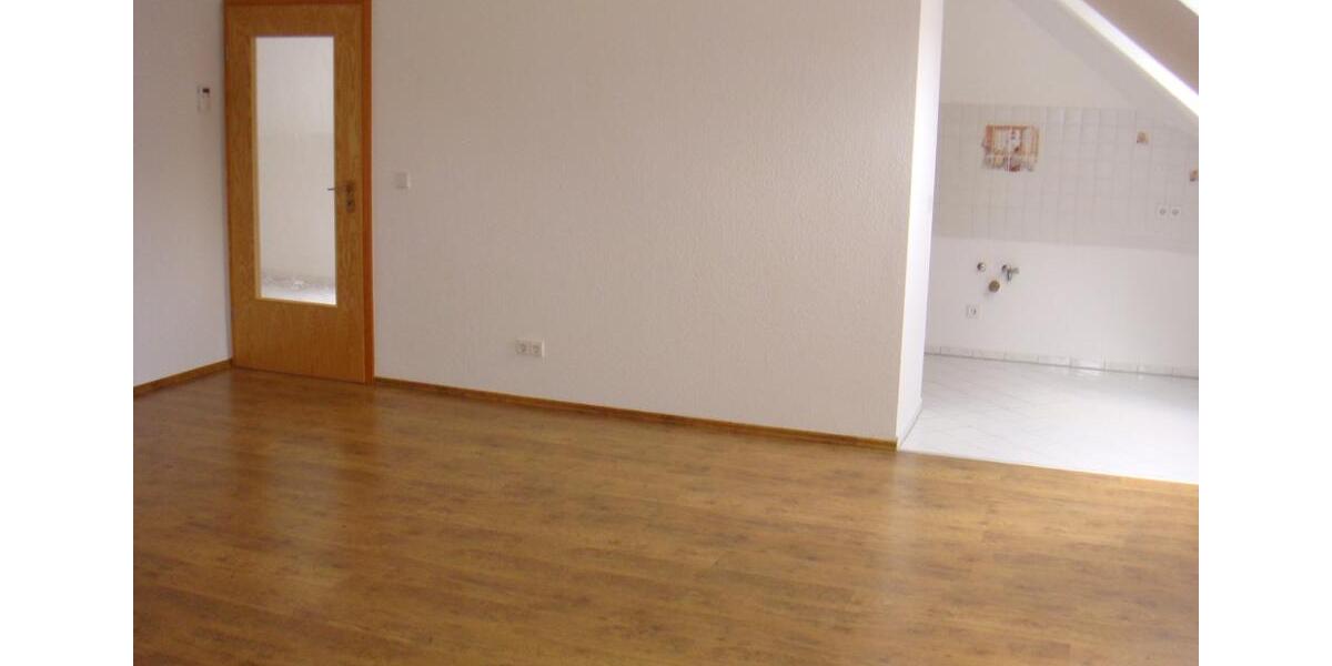 Dachgeschoßwohnung Pirna - 2 Zimmer, 64 m&sup2;, 475&euro; | Angebot:24707281