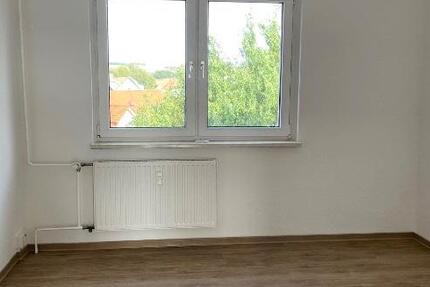 2-Raum-Wohnung mit Balkon und Wanne zimmer