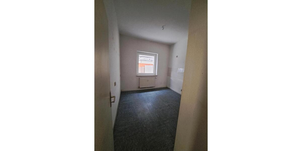 Erdgeschoßwohnung Finsterwalde - 3 Zimmer, 65 m&sup2;, 490&euro; | Angebot:26678575