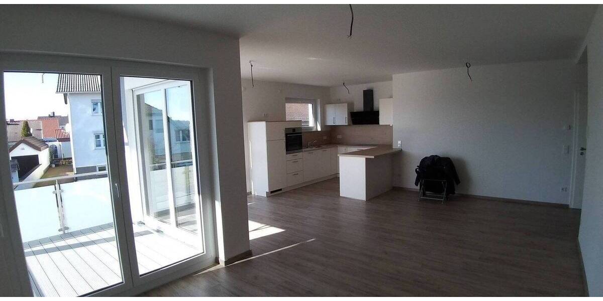 Etagenwohnung Homburg Jägersburg - 3 Zimmer, 98 m&sup2;, 1.250&euro; | Angebot:26809379