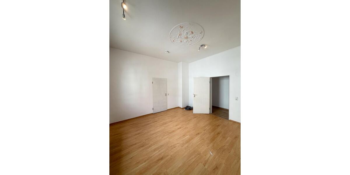 Etagenwohnung Ansbach - 5 Zimmer, 159 m&sup2;, 1.500&euro; | Angebot:25986577