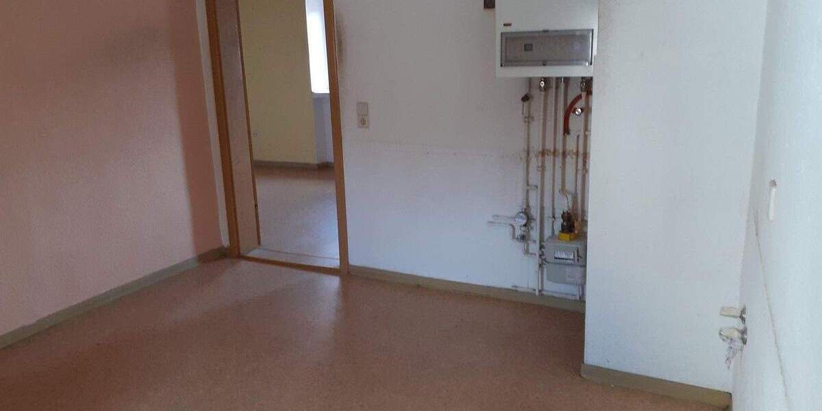 Etagenwohnung Frohburg OT Kohren-Salis Streitwald - 2 Zimmer, 82 m&sup2;, 410&euro; | Angebot:24838788
