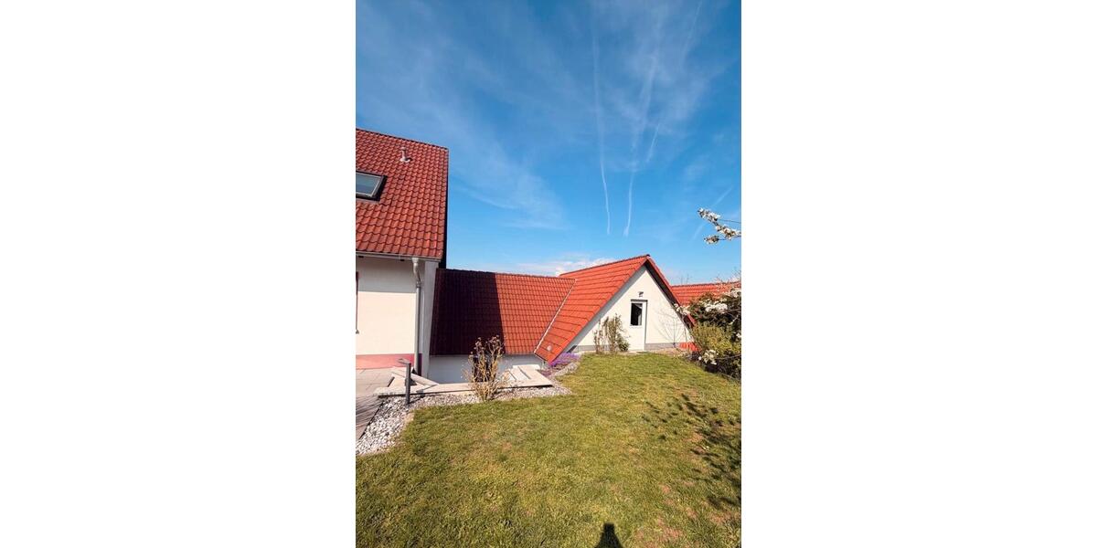 Doppelhaushälfte Bad Neustadt an der Saale - 5 Zimmer, 147 m&sup2;, 1.700&euro; | Angebot:26539124